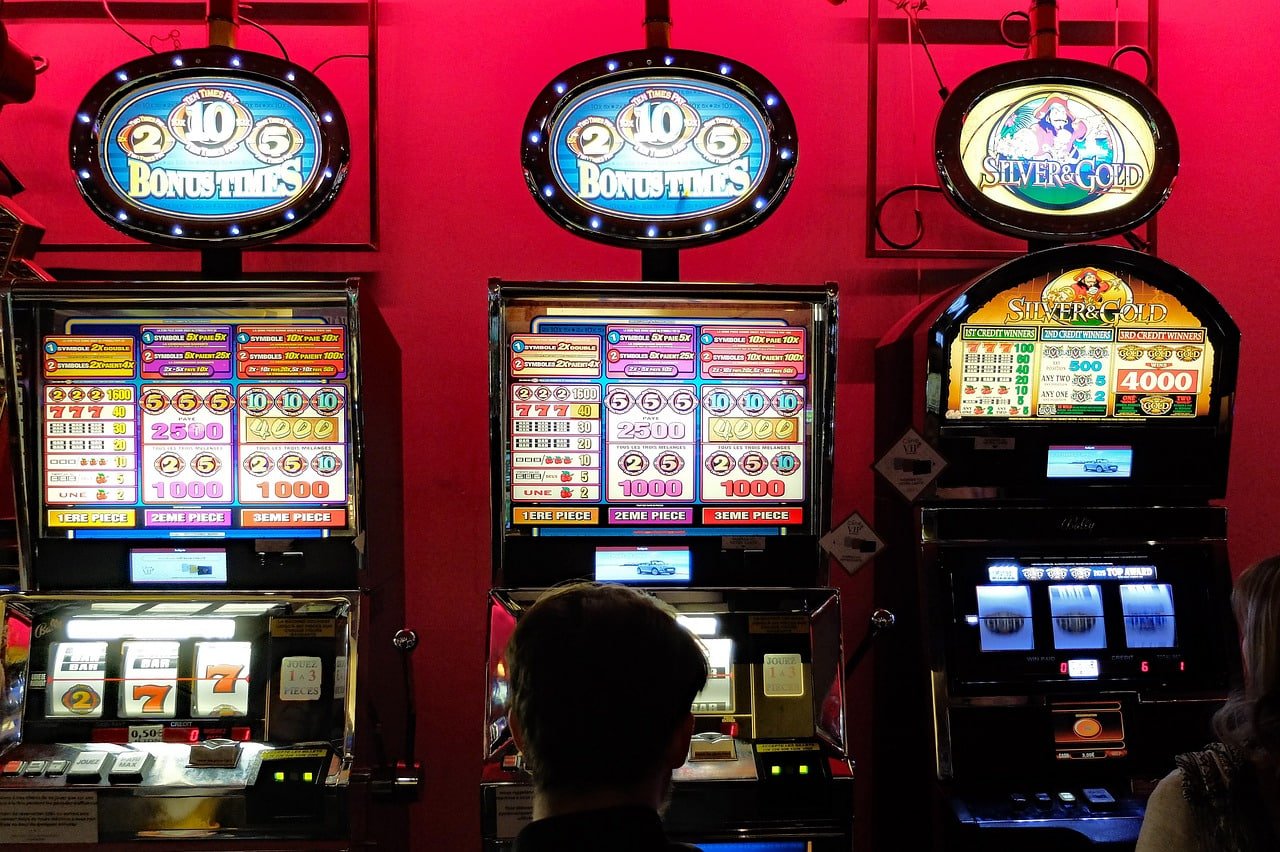 Platform betahoki menampilkan berbagai kategori permainan dan pasar sportsbook